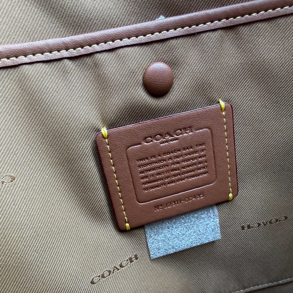 Coach Cary Shoulder (Large) CC435 in Chalk - Picture 11 of 11